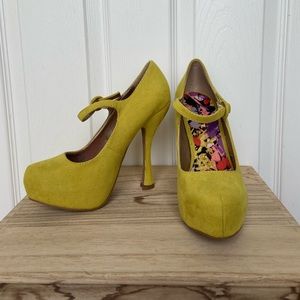 NEW qupid yellow strap heels